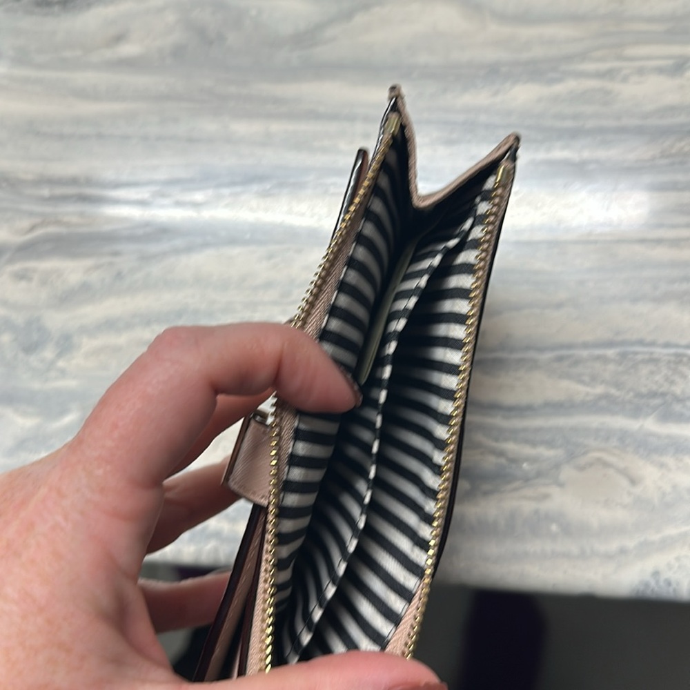Kate spade wallet - Picture 3 of 4